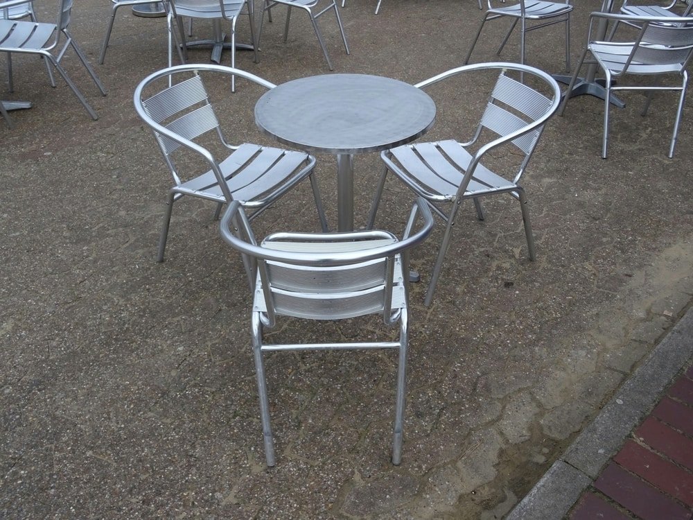 aluminum-chairs